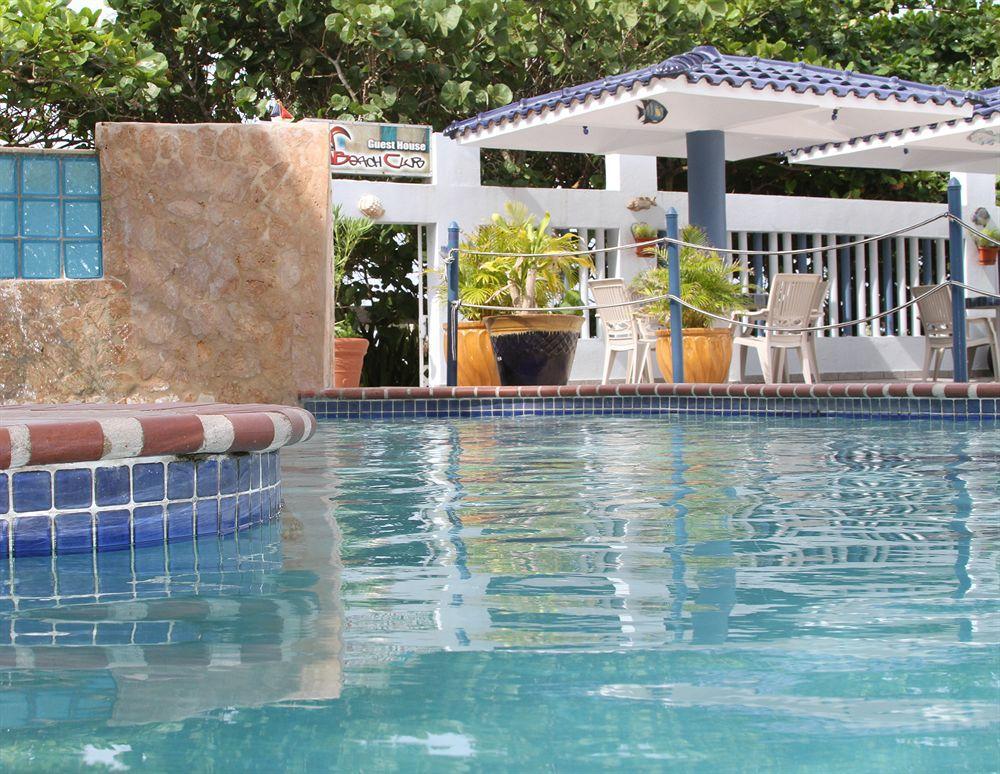 The Beach Guesthouse Pinones Luaran gambar